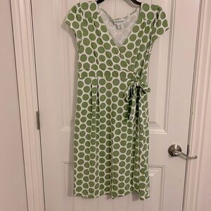 Motherhood Maternity midi size Medium white dress, green dots elastic faux wrap